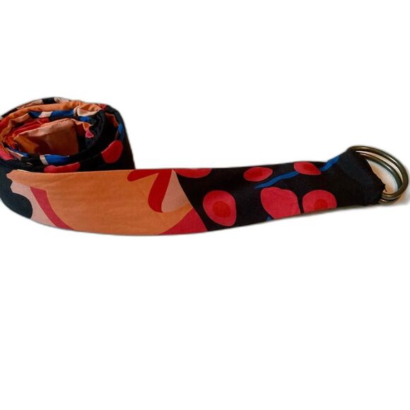ABSTRACT FLORAL Reversible Modern D Ring Fabric Belt Womens 34 x 1.5 inches - Picture 4 of 11